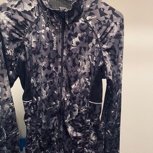 Women’s light workout jacket